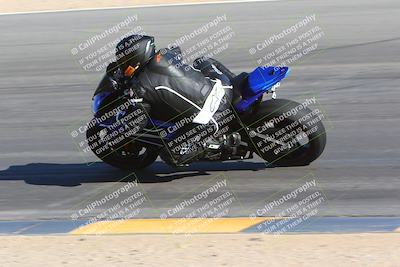 media/Jan-14-2024-SoCal Trackdays (Sun) [[2e55ec21a6]]/Turn 10 Inside (110pm)/